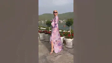 Красивые женские платья