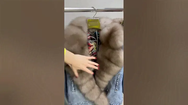 Джинсовая куртка с мехом женская