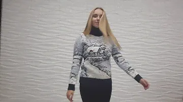 Свитер женский Зимний домик